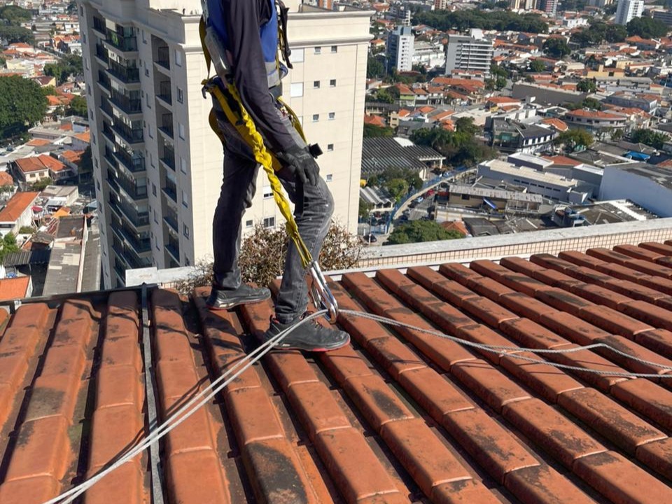 Reforma de telhado em edifício na Vila Formosa, São Paulo